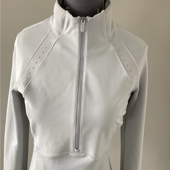 Lululemon Cold Weather Running Half Zip Women's Dove Grey High-Neck Top. - Picture 7 of 12